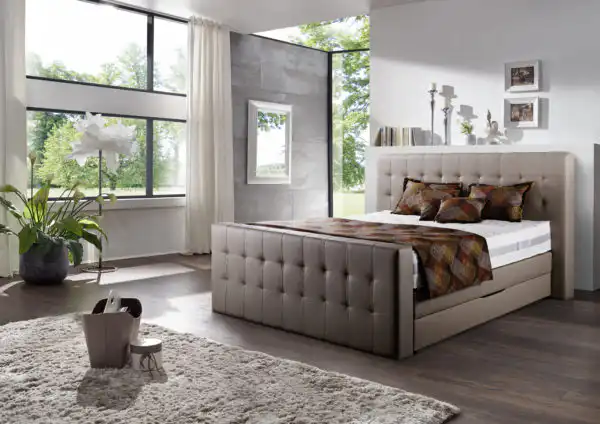 Cynthia BK, 8944 I